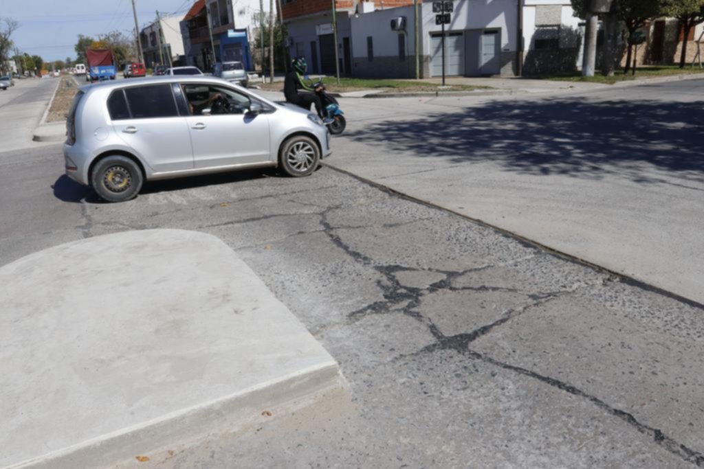 Quejas vecinales por el ensanche de la avenida 38