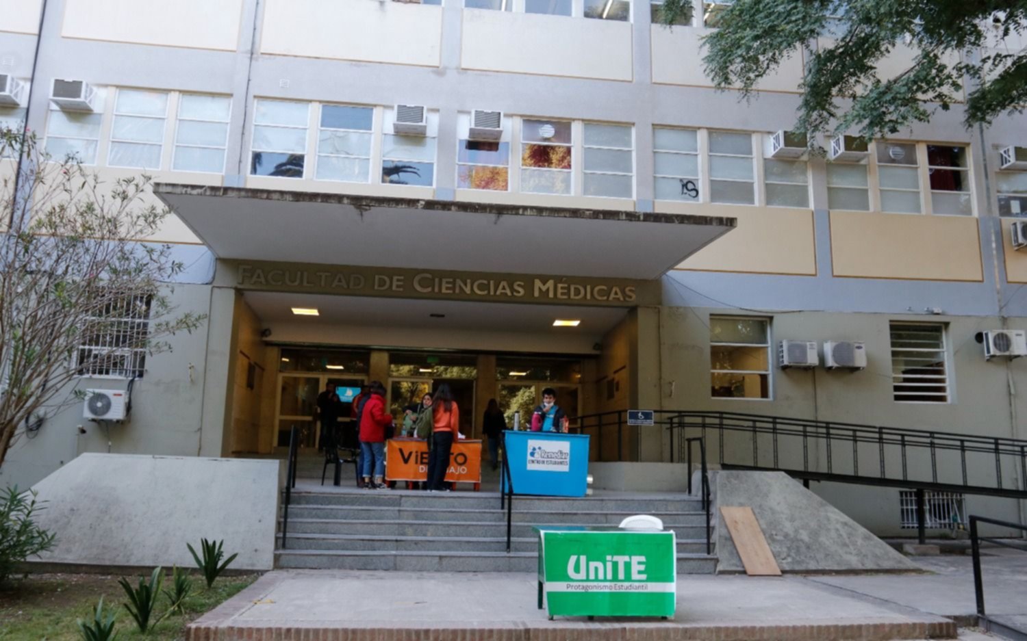 Polémica votación en la Facultad de Medicina por la crisis del Hospital de Niños