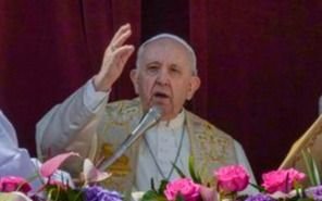 El Papa llama a la paz en su mensaje por las Pascuas
