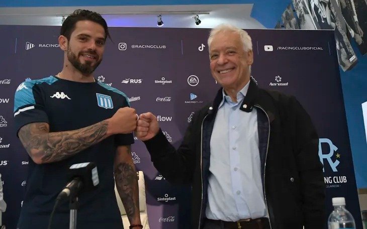 El presidente de Racing quiere a Gago mucho tiempo más y ya se lo comunicó