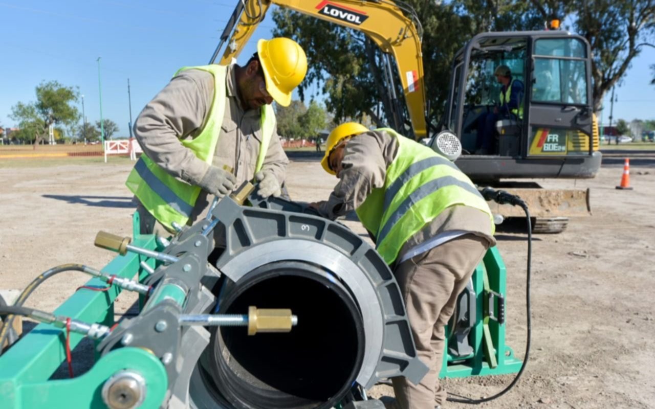 Comenzaron la obra de red de agua potable en Punta Lara