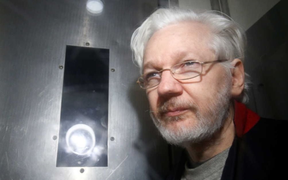 La justicia británica aprobó la extradición de Assange a EE UU