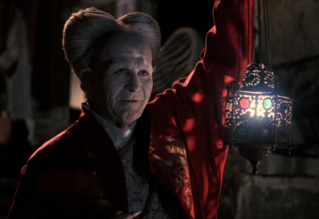 Drácula: el monstruo elegante que aterra y está de celebraciones
