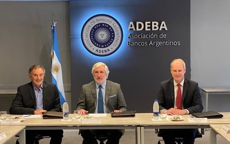 Procuración bonaerense y asociaciones de bancos firman convenio para combatir delitos financieros