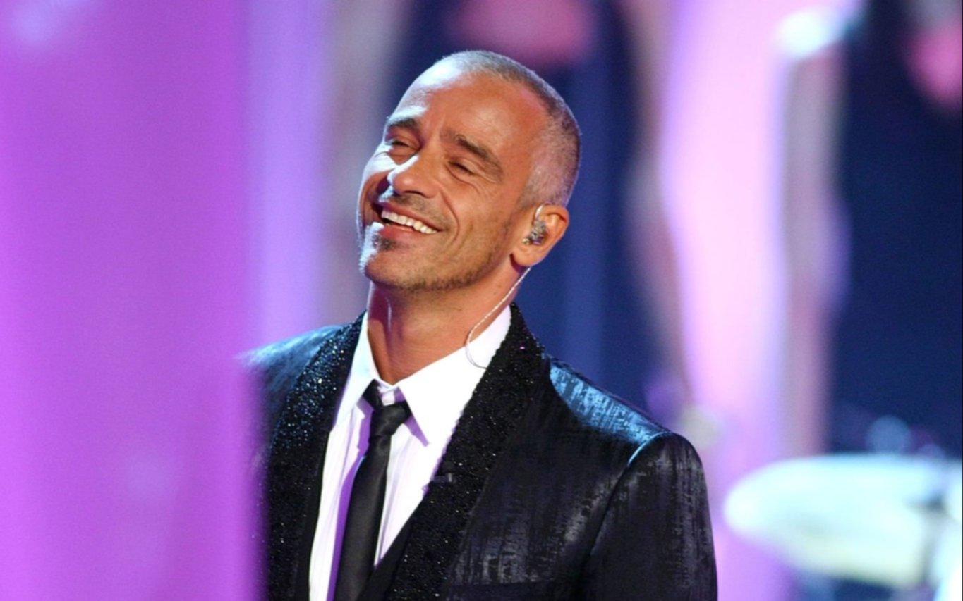Besos y abrazos: Eros Ramazzotti y un fugaz encuentro amoroso con una periodista argentina  