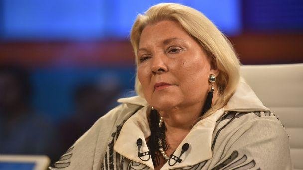 Carrió criticó a Macri por la foto con Trump