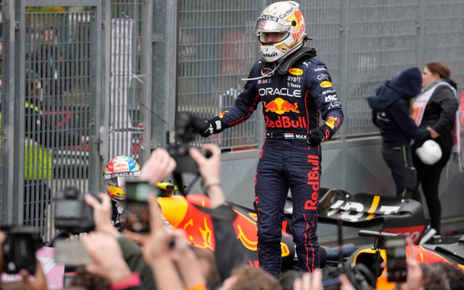 Fórmual 1: Verstappen descorchó en Italia