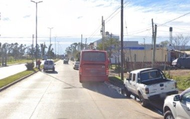 Su madre lo denunció por abusar de su hermanastra de 10 años y el padrastro le dio una paliza