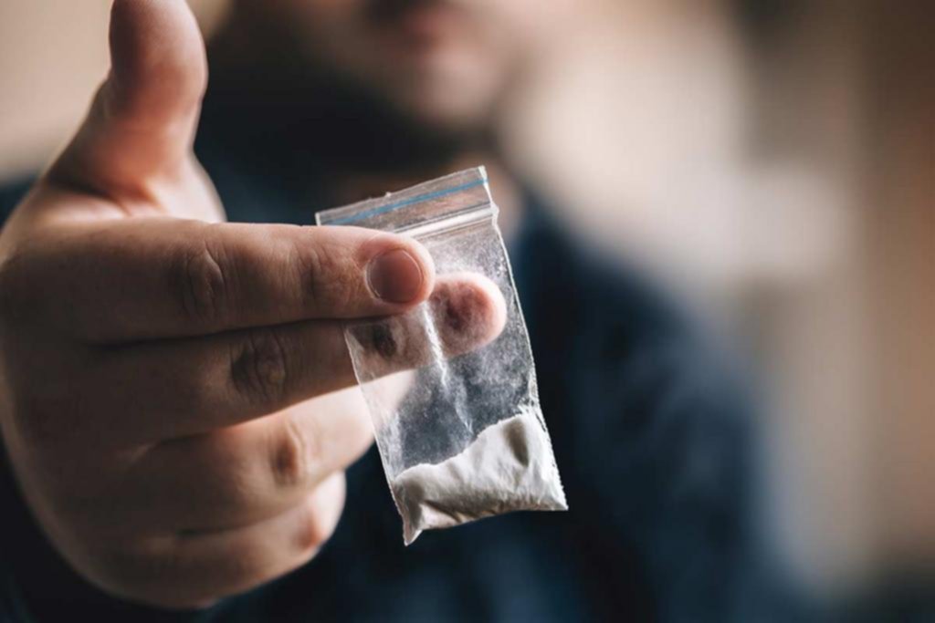 Drogas ilícitas: más consumo, menos prevención