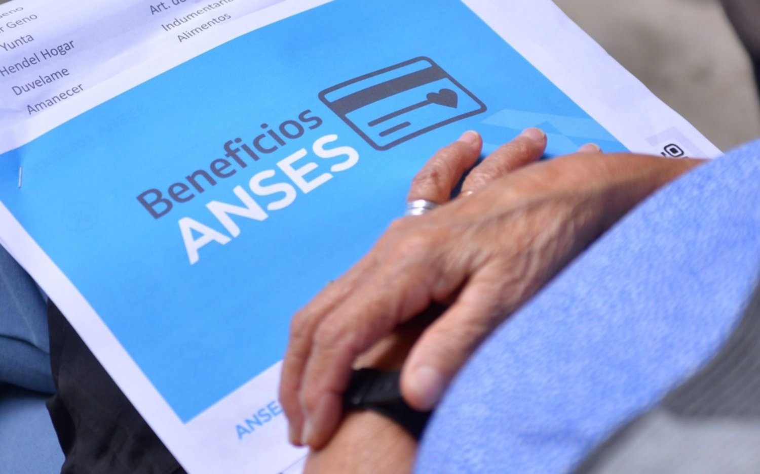 Paso a paso, cómo es el trámite para cobrar el bono de $18.000 que ANSeS paga a trabajadores