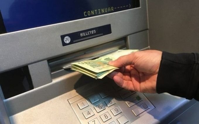 Uno por uno, los requisitos que fijó el Gobierno para cobrar el bono de $18.000 de ANSeS