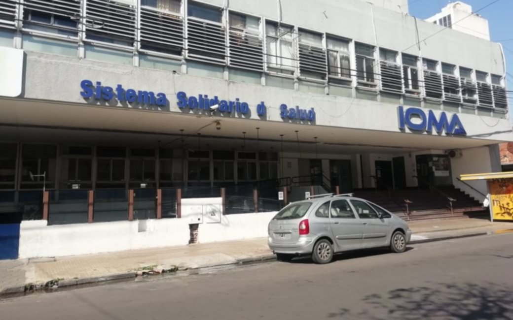 Tiene leucemia y necesita con urgencia que le cubran un medicamento