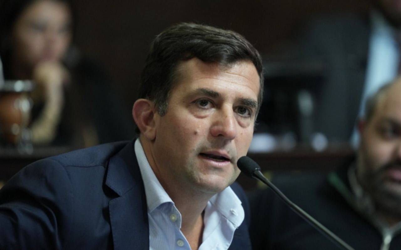 Proponen incluir la enseñanza del Lenguaje de Señas en escuelas bonaerenses