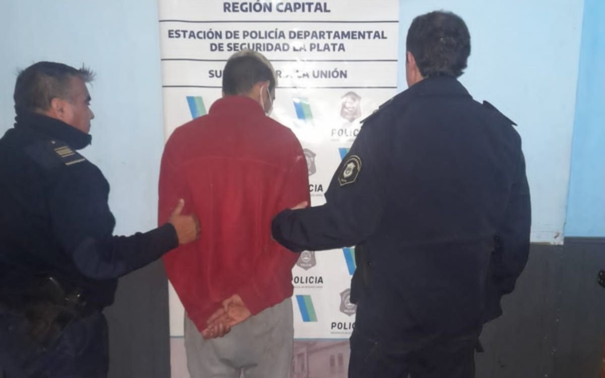 "Ningún nene de mamá": entregó a su hijo, acusado de una decena de entraderas La Plata