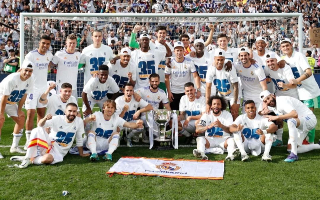 Real Madrid se coronó campeón en España y Ancelotti bate un récord en el fútbol europeo