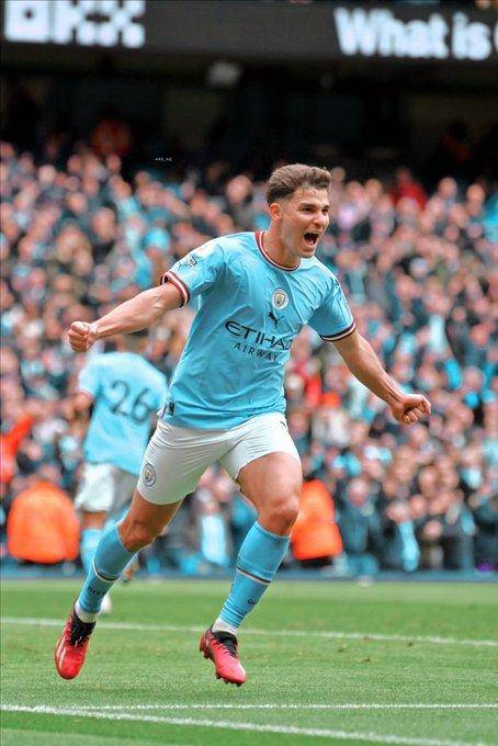 Partidazo de Julián Alvarez con un golazo y asistencias