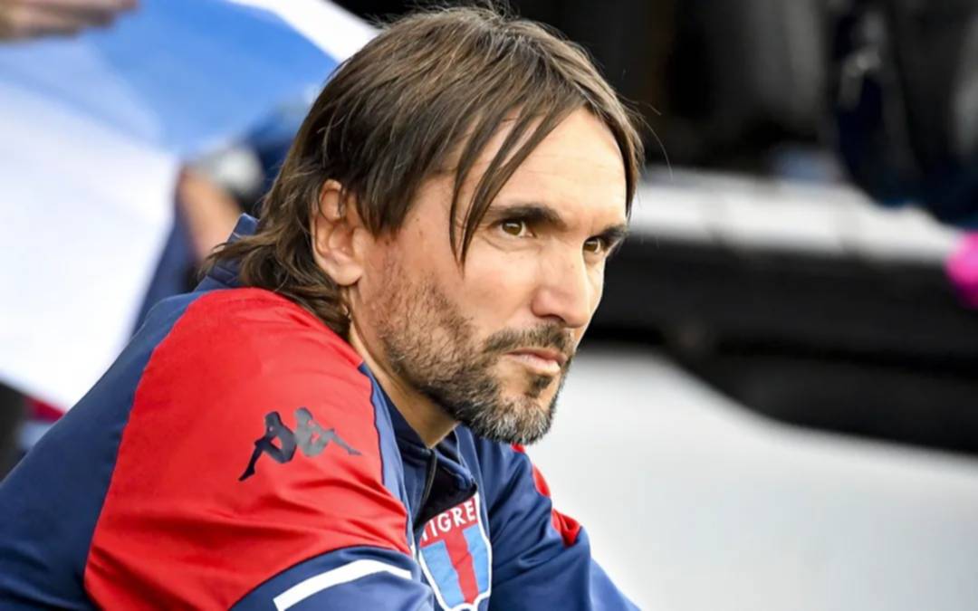 Diego Martínez sobre el interés de Boca: "Si existe la posibilidad, nos sentaremos a hablar"