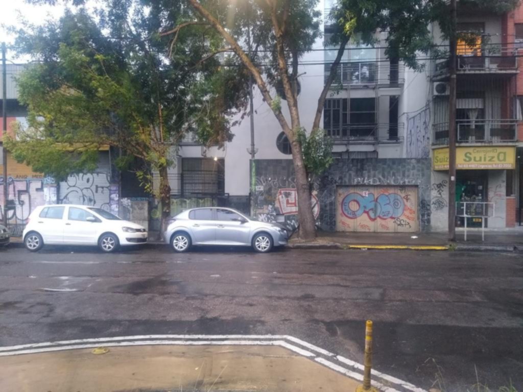 Audaz golpe delictivo de un “hombre araña” en un edificio de 3 y Diagonal 80