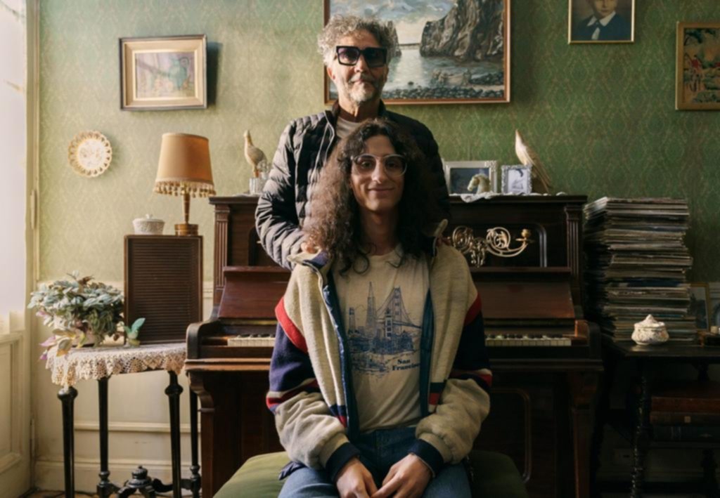 Lanzan el primer adelanto de la serie de Fito en la pantalla de su show en Vélez