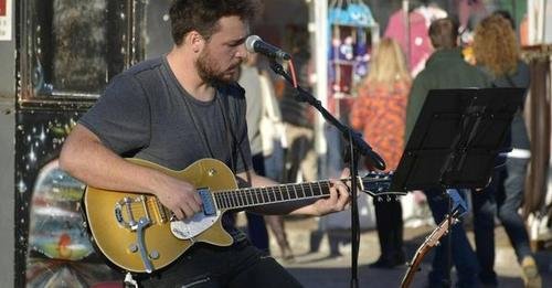 Rechazan suspender juicio por el crimen de un músico
