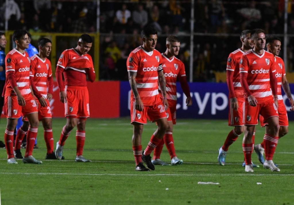 River no se adaptó a la altura y debutó con una derrota por 3-1