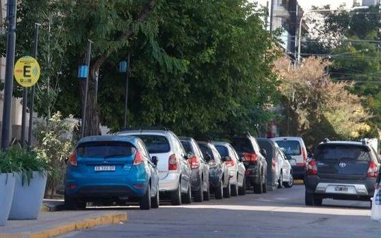 Tres "trapitos" terminaron en la comisaría por amedrentar a automovilistas en el Centro 