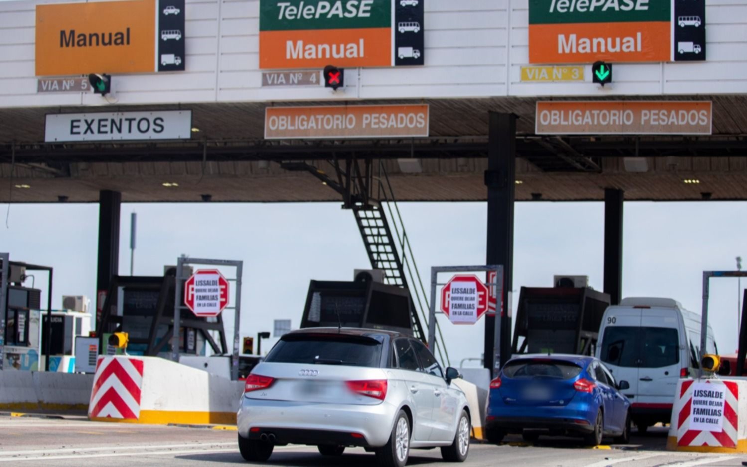 Autopista y Ruta 2: tras las protestas, se normalizaron los peajes