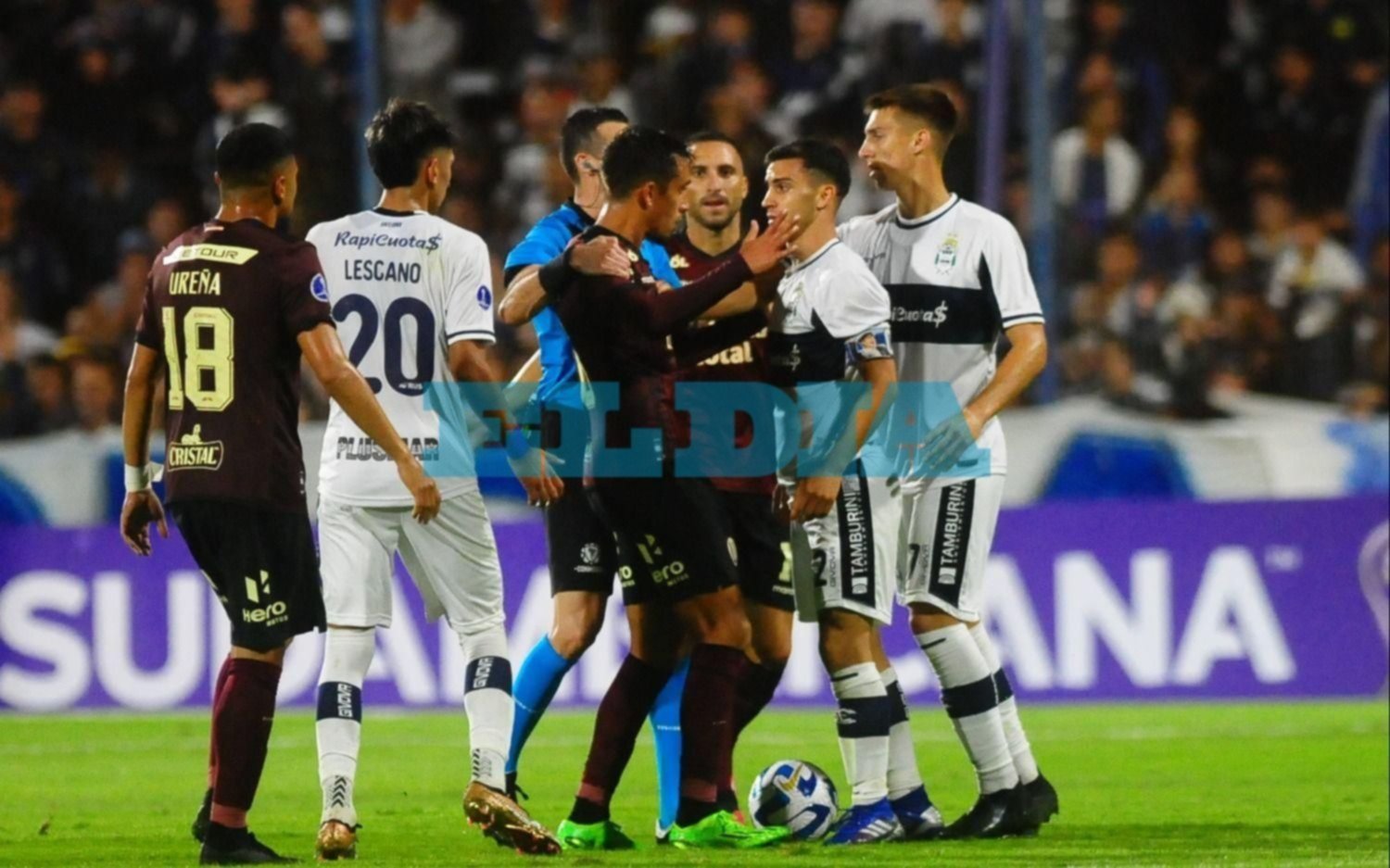 Gimnasia perdió 1 a 0 ante Universitario de Perú por la sanción de un penal muy polémico