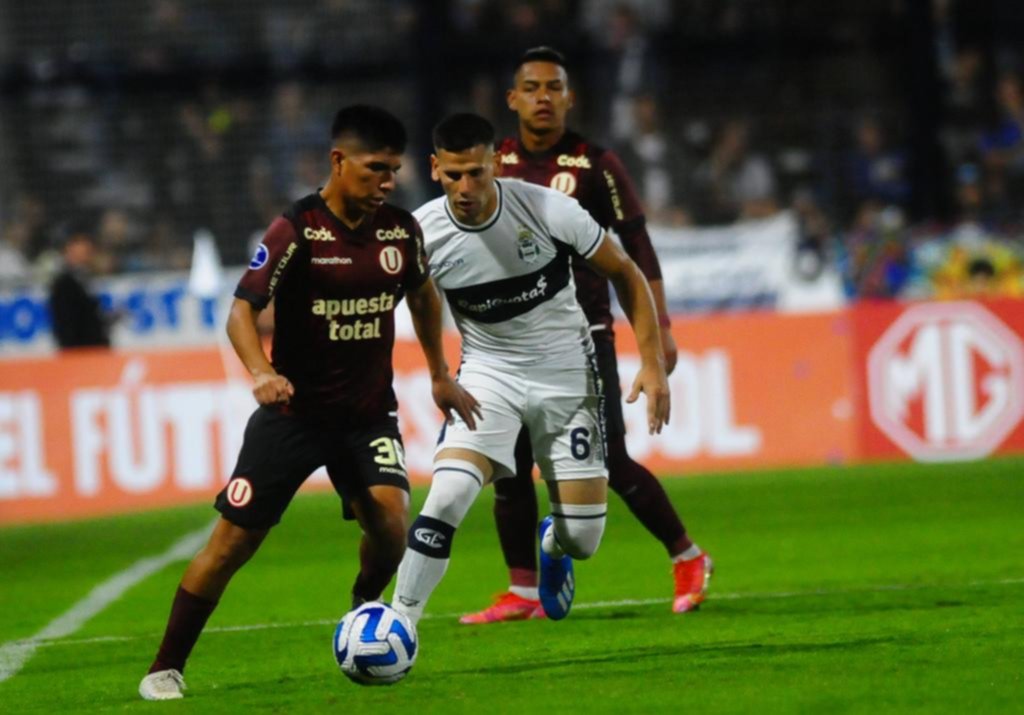 Pagaron los premios del año pasado y el plantel quedó al día