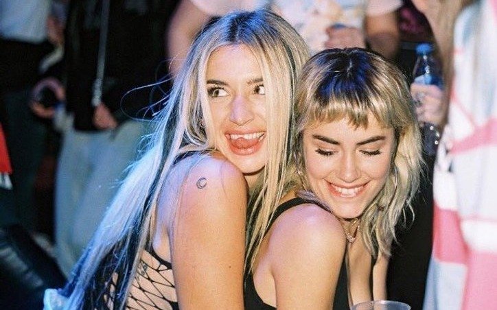 Lola Índigo cantó con La Joaqui y ¿se lo dedicó a Lali Espósito?