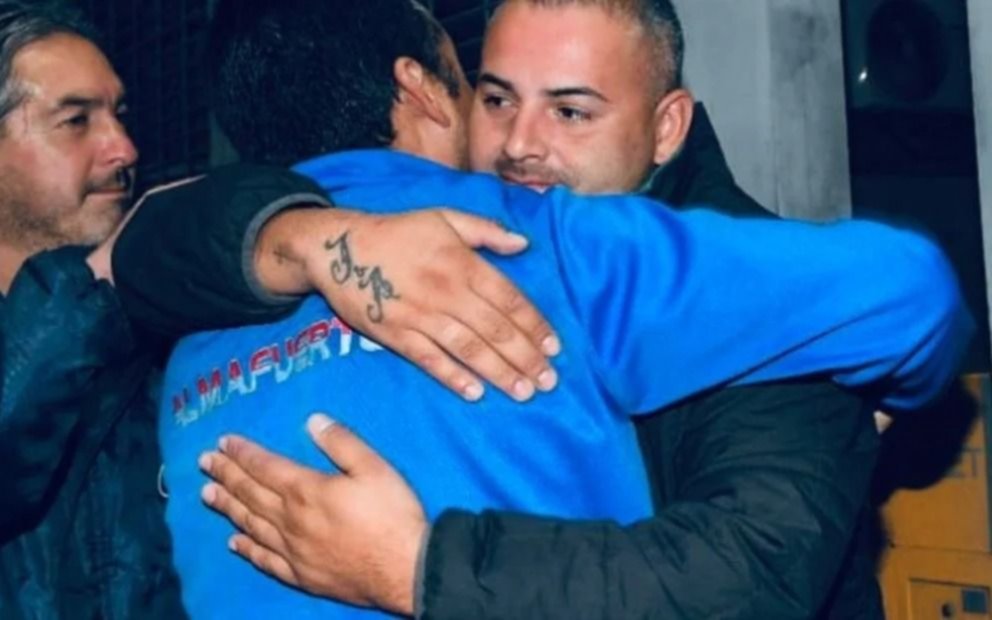 Liberaron a los dos choferes detenidos por pegarle a Berni y se levantó el paro de colectivos