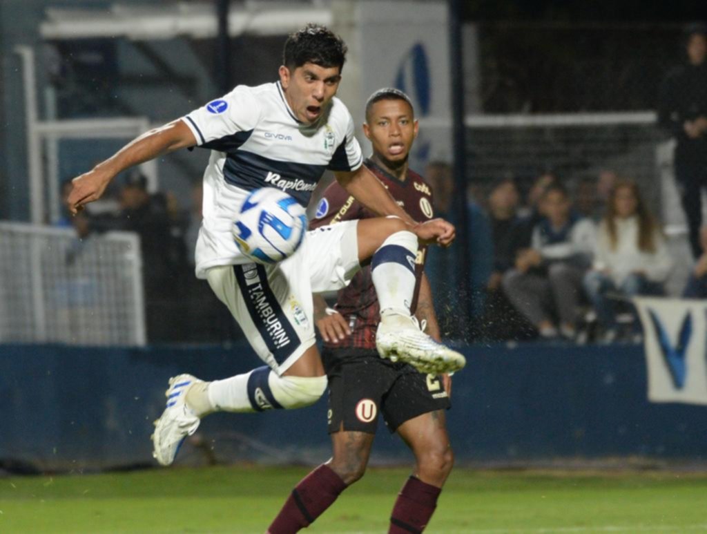 Gimnasia quiere dar el golpe