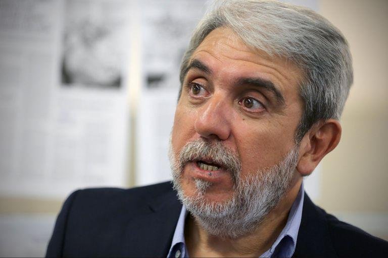 Aníbal, contra los K: “Se la pasan tirando piedras”