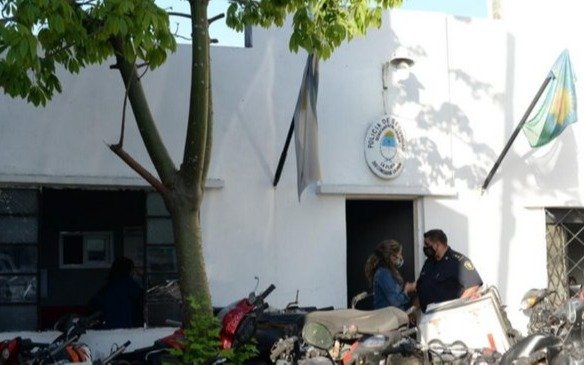 La Plata: denunció que su pareja la tenía retenida y terminó confesando que lo hizo por despecho