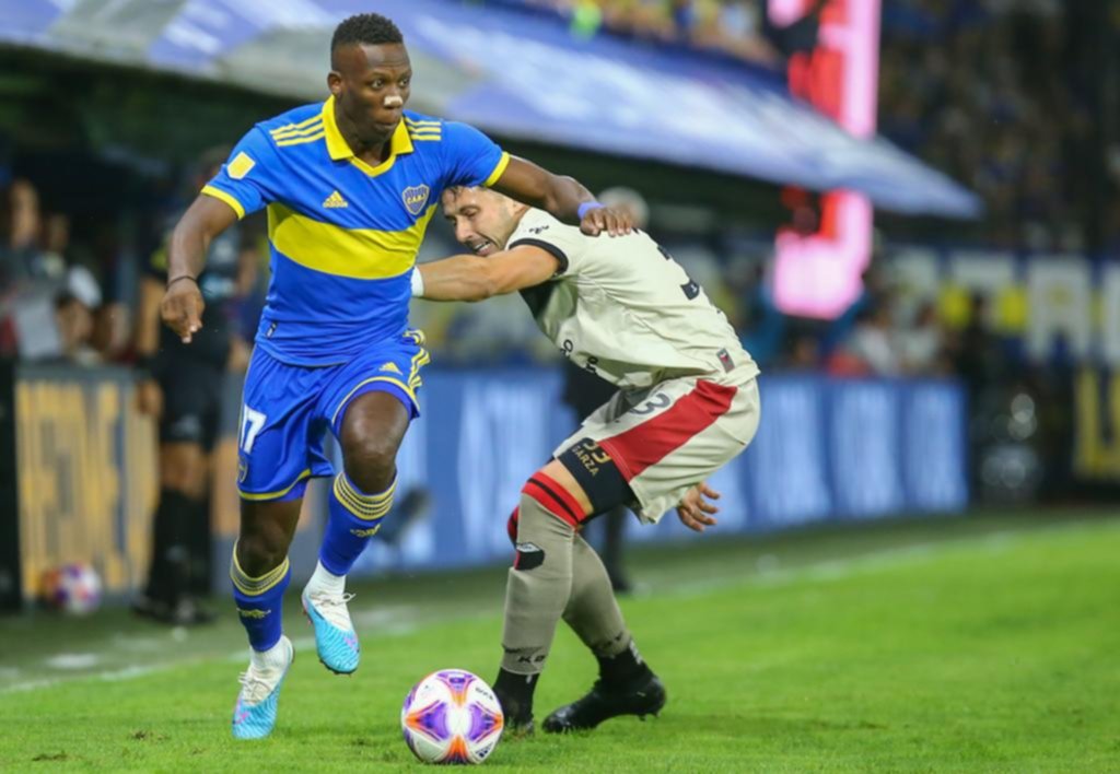 Colón, sobre la hora, puso nocaut a Boca