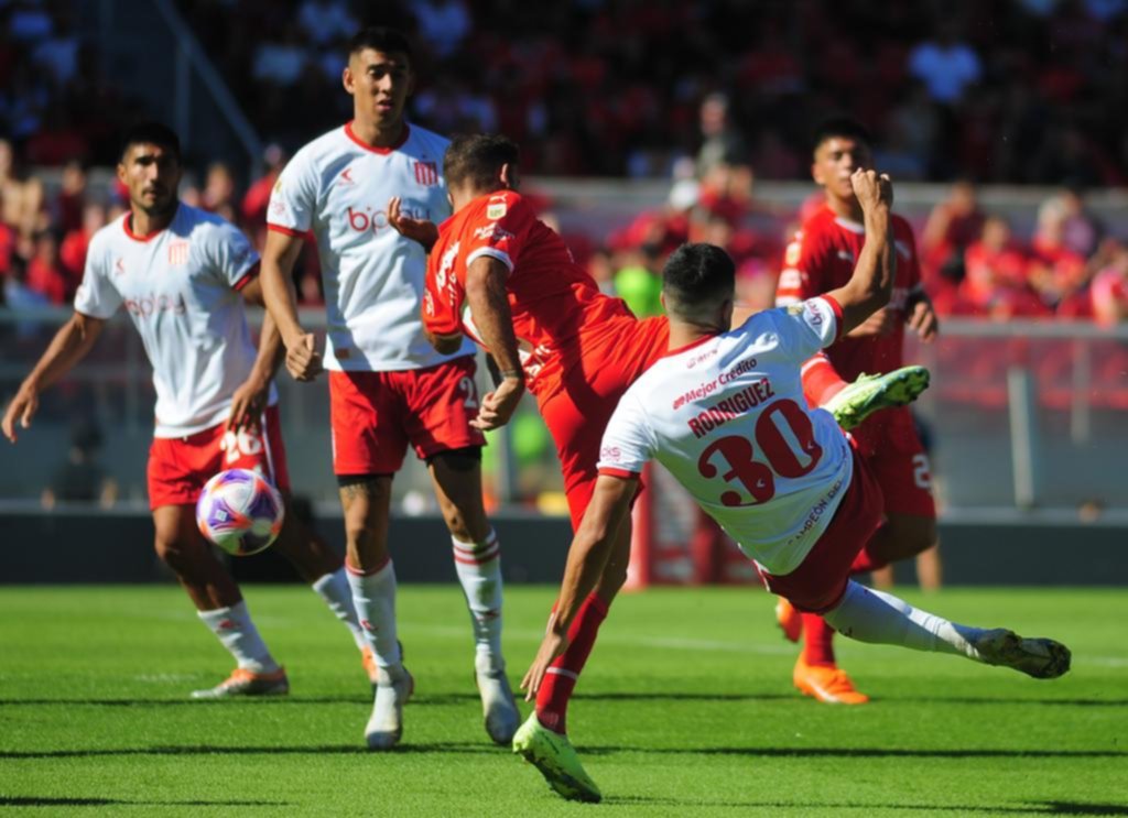 Al fin descorchó: Jorge Rodríguez pudo gritar su primer gol en el Pincha