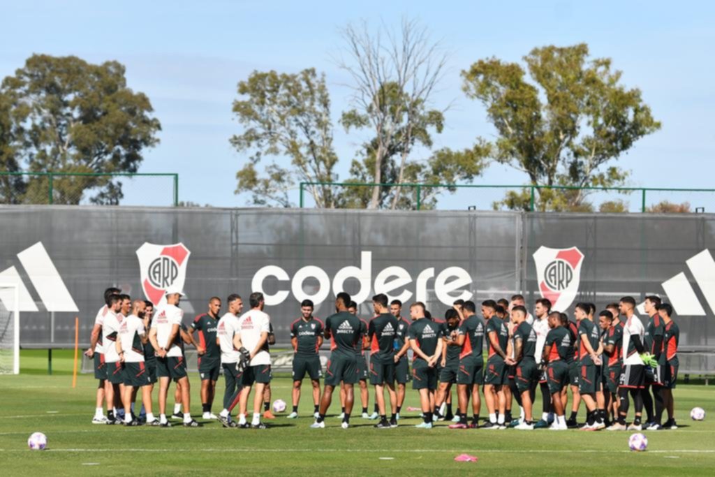 Demichelis felicitó al grupo y recuperó a “Colo” Kranevitter