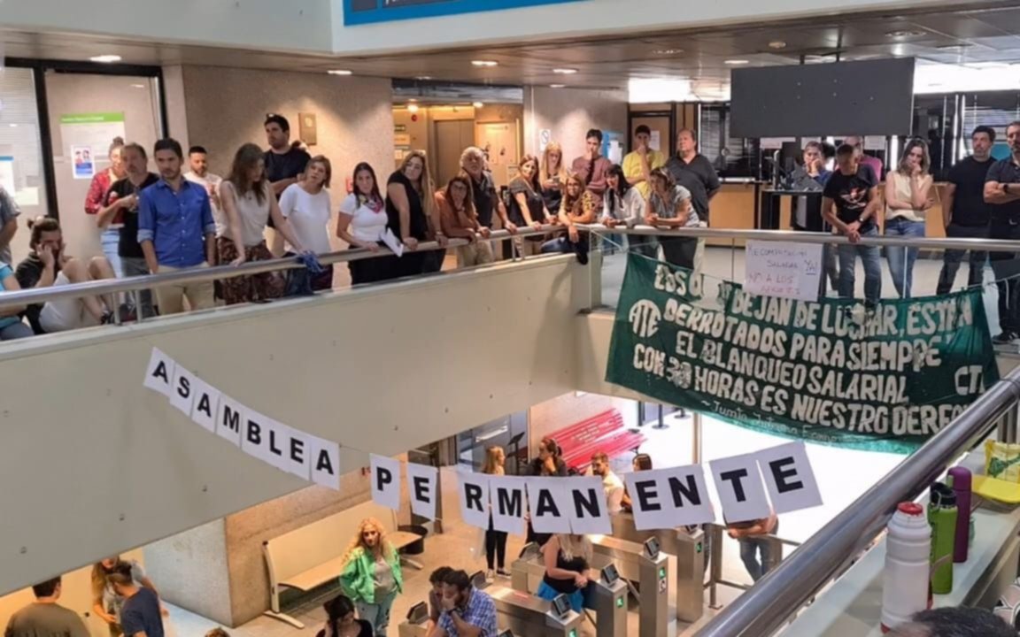 Polémica entre martilleros por el conflicto que paraliza al Registro de la Propiedad en La Plata     