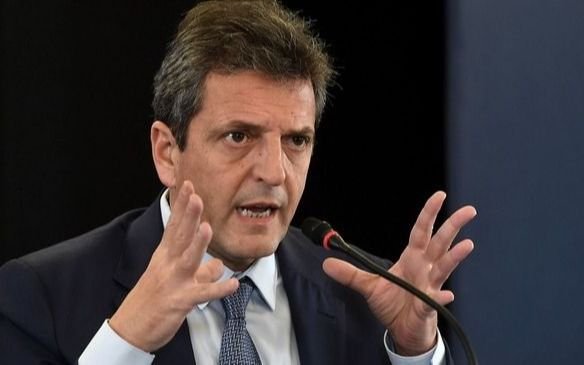 Massa viaja a Washington con un pedido de auxilio para el "Plan Llegar"