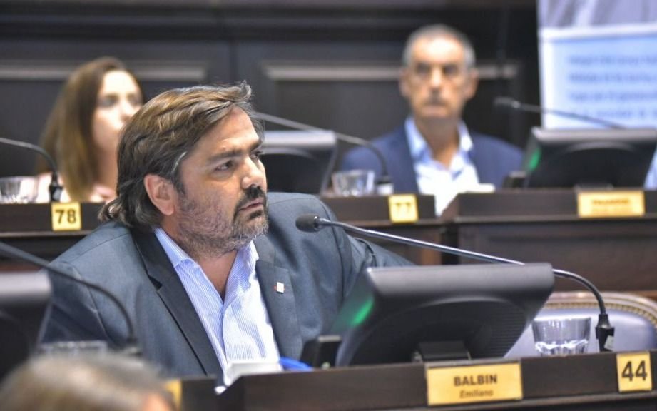 Provincia: aprueban beneficios para profesionales residentes de Salud
