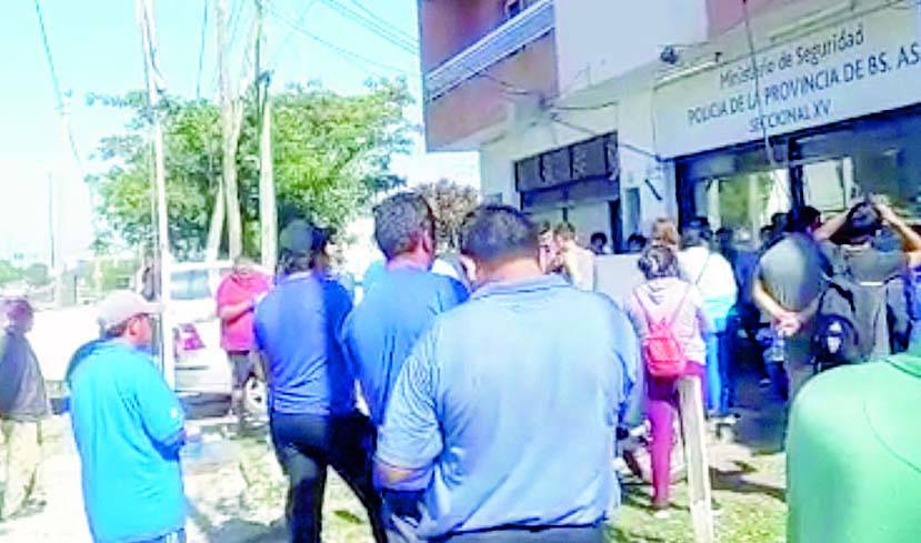 “Nos dicen que apoyan la denuncia, pero no largan los nombres de los chorros”