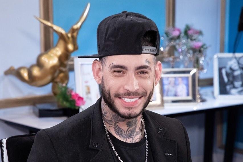 Ulises Bueno se baja de los escenarios indefinidamente
