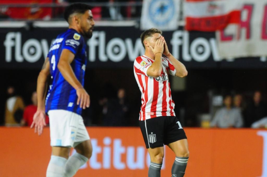 VIDEO. Estudiantes sintió demasiado el trajín y tuvo un partido de vuelo bajo