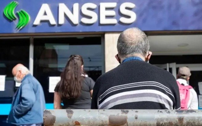 Atención jubilados: estos serán los beneficios otorgados por ANSES para el mes de abril