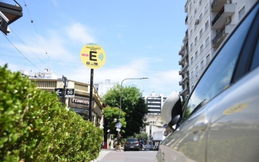 Se cayó el sistema de estacionamiento medido en La Plata: ¿qué pasó?