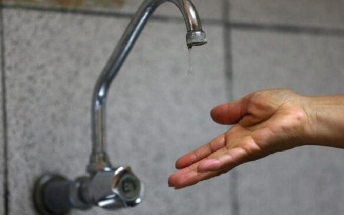 Faltará agua por reparaciones de AySA Quilmes Este y Sur