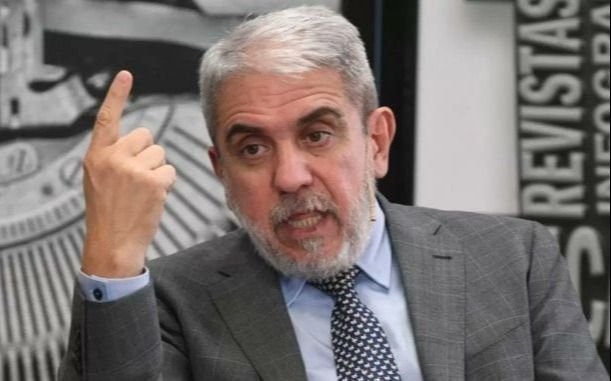 Aníbal Fernández redobló la apuesta y saca del foco de atención la interna del FdT