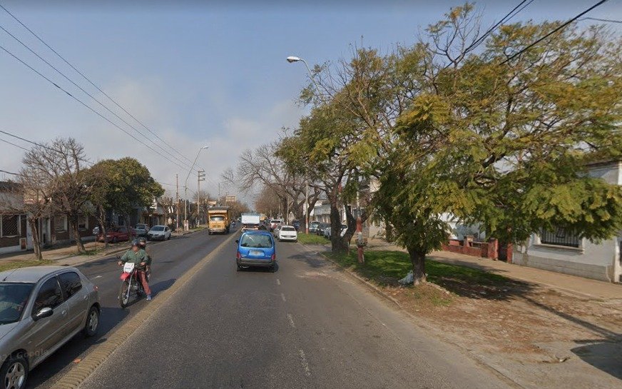 Vecinos de Barrio Hipódromo reclaman que desde el mediodía hay baja tensión de electricidad