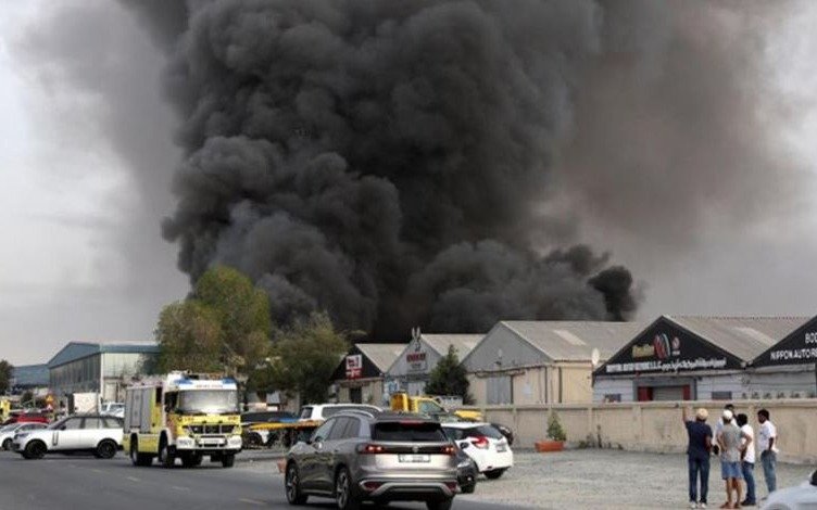 Muertes y heridos tras un grave incendio en un edificio residencial de Dubai