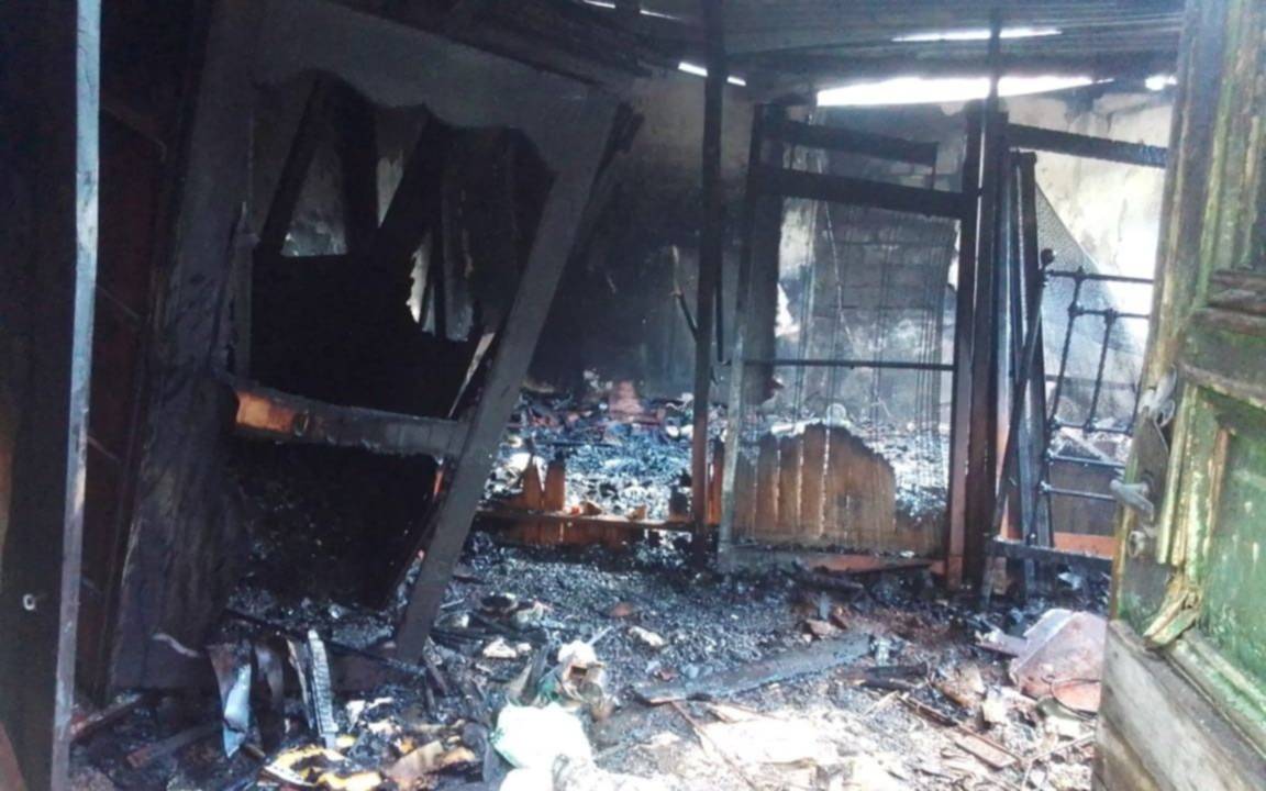 Una vivienda de Villa Elisa se incendió y sufrió daños totales